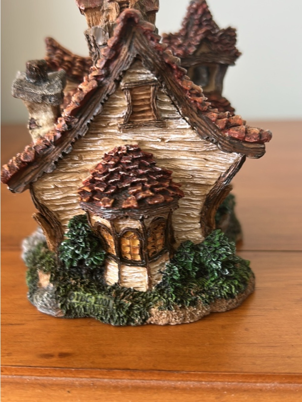 Boyds Bears Lil Country Church Figurine with Stained-Glass Window - Picture 3 of 7